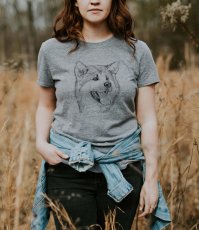 Women's T-shirt Akita inu drawing